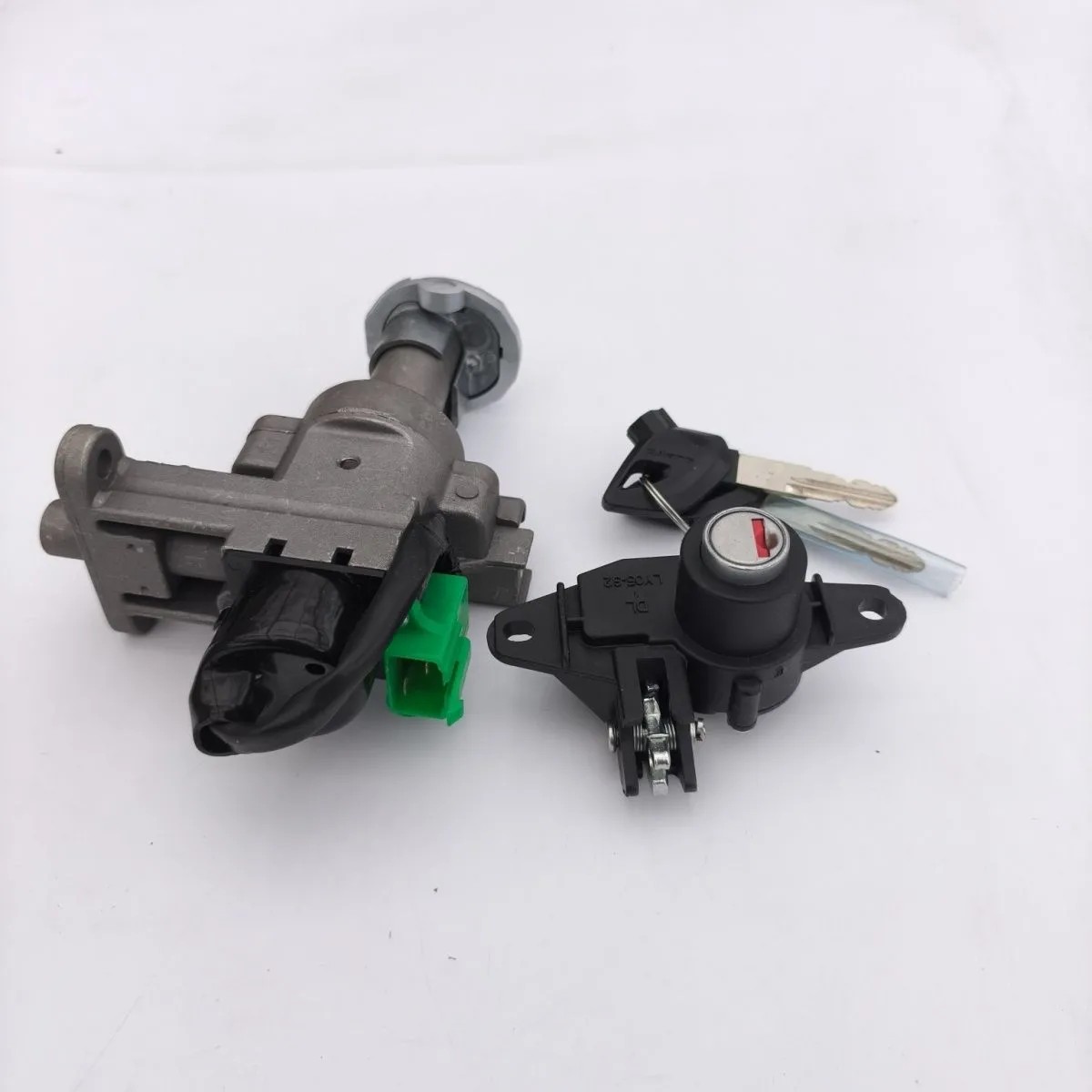 钱江电喷踏板郎悦QJ125T-9B/9C/27C梦悦套锁电门锁全车锁点火