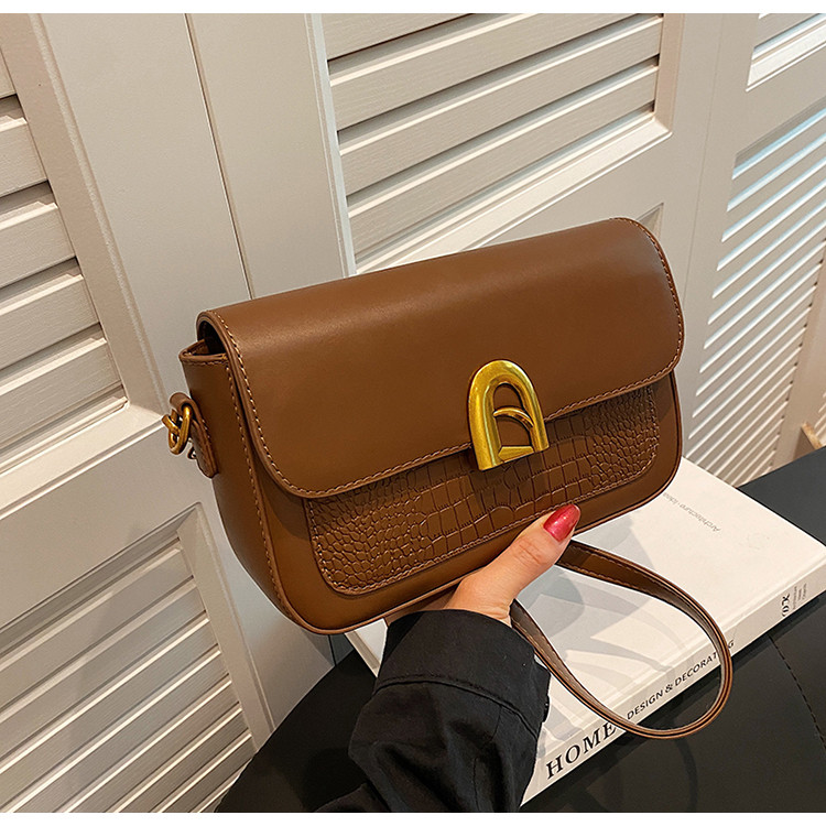 小众腋下包包轻便背包女士2025新款流行四季百搭单肩斜挎包高级感