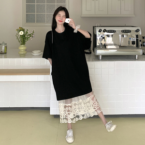 轻奢高级感重工艺蕾丝刺绣连衣裙夏新款休闲宽松黑色t恤裙,裹身裙搭配高跟鞋图片