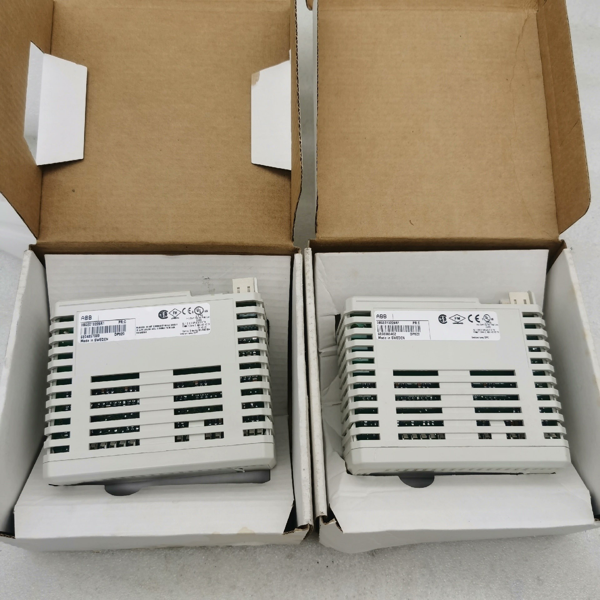 ABB全新DP820/CI810B模块3BSE013228R1 3BSE020520R1全新原装拍前