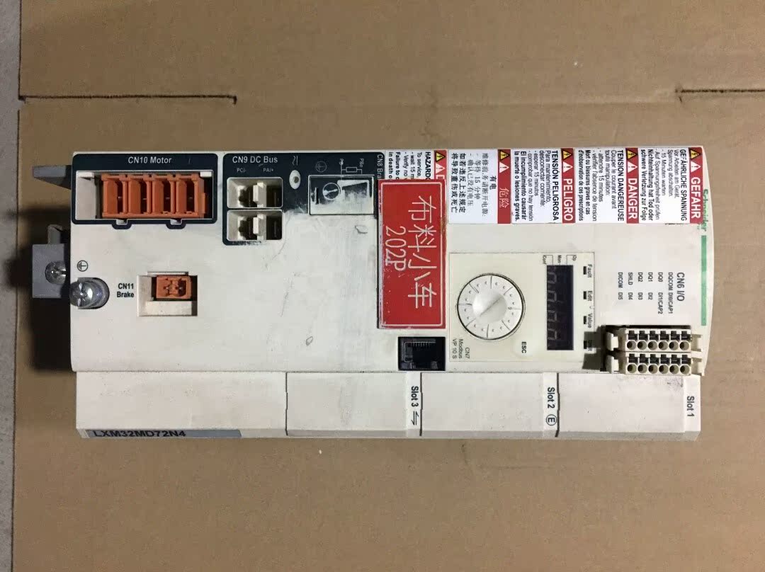 Schneider施耐德 伺服驱动器LXM32MD72N4全新原装拍前请询价