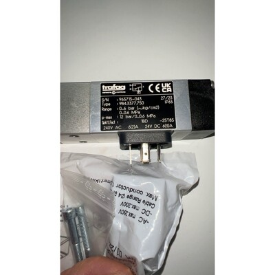 trafag传感器  9B4.3377.750全新原装拍前请询价