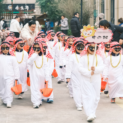 阿拉伯迪拜中东土豪儿童服装衣服