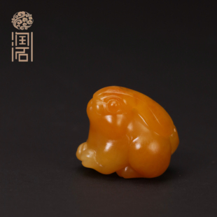 【姑苏润石堂】在售4.7克天然新疆和田玉籽料黄沁兔子挂坠