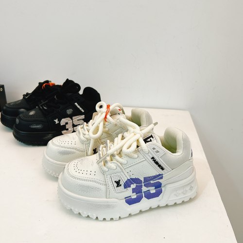 不退换！温州童鞋清仓！魔术贴运动鞋