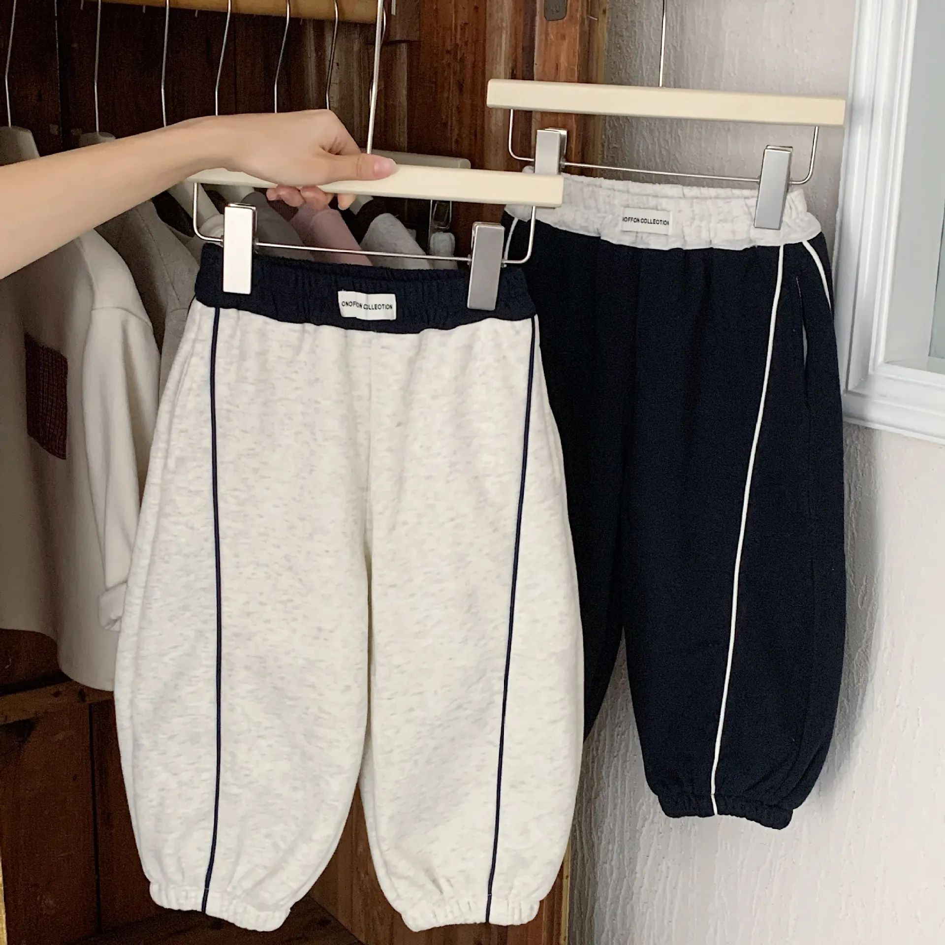 儿童加绒裤子2025冬季新款韩版男女童卡绳宽松卫裤宝宝束脚运动裤