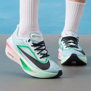 ZOOM 女鞋 耐克跑步鞋 402 6輕質緩震回彈運動鞋 FN8455 FLY Nike