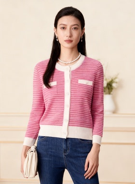 【航妈专享】姚领玫红色上衣女小香风短款针织长袖开衫881K12452