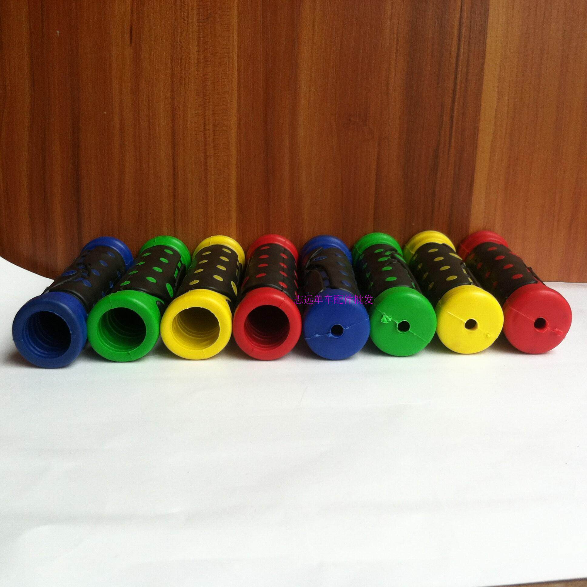 Poignées de vélo - Ref 2338062 Image 4