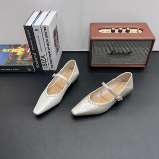 法式软皮尖头浅口玛丽珍鞋女2026春款一字带晚晚单鞋女鞋小皮鞋潮