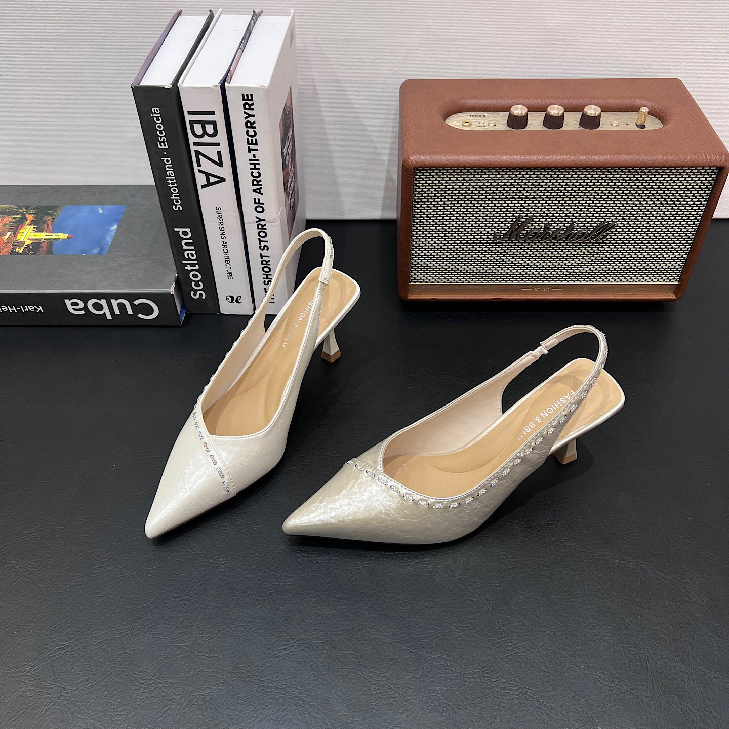 法式不累脚后空高跟鞋女2026春夏高级感尖头浅口单鞋温柔风女鞋潮