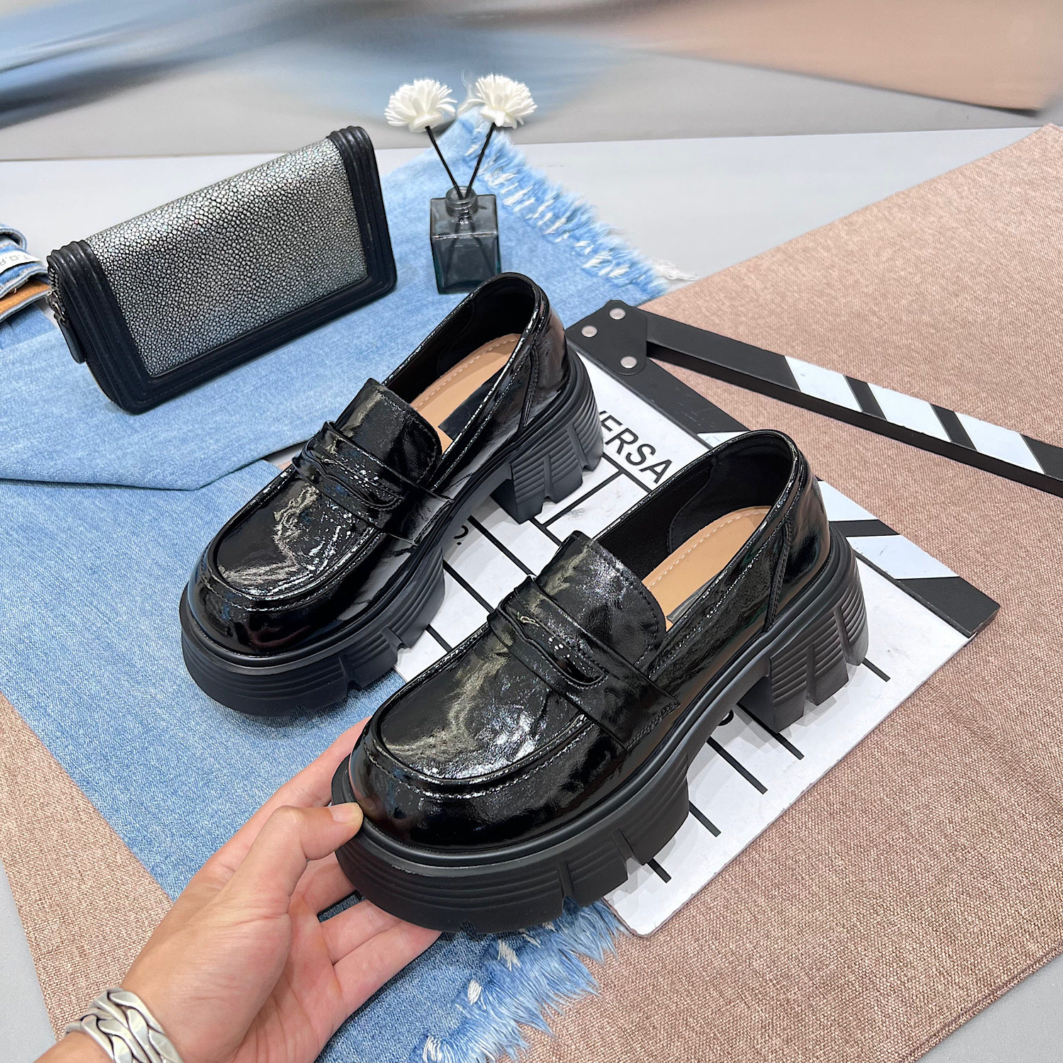 超轻底增高女鞋2026春季新款圆头粗跟高跟英伦乐福鞋时尚女单鞋潮