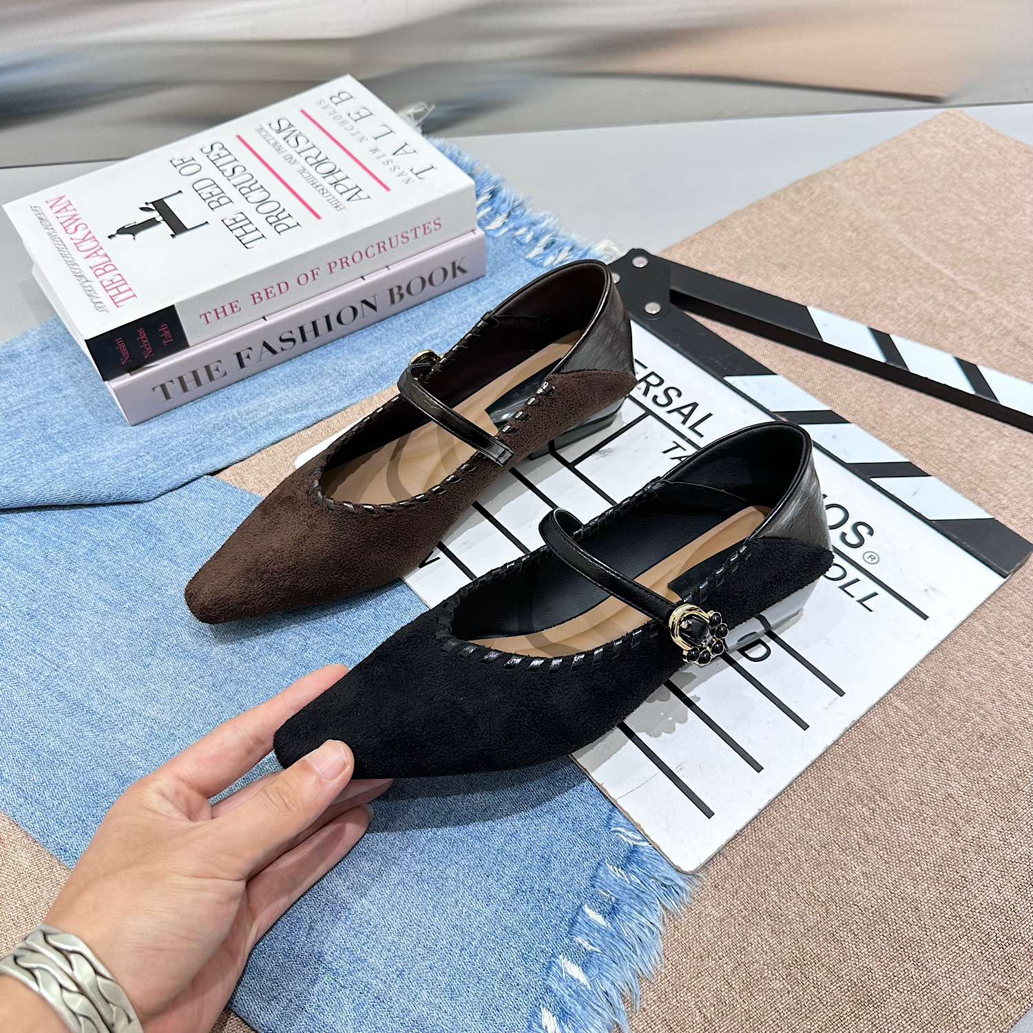 2025秋冬季新款法式绒面高跟鞋女鞋子尖头气质黑色玛丽珍单鞋女鞋