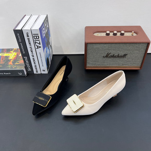 法式尖头浅口水钻方扣单鞋女2026春季新款仙女风气质低跟高跟鞋潮