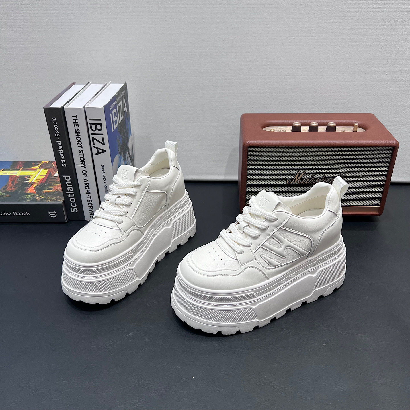 韩版松糕厚底小白鞋女2026春新款百搭小个子10CM增高轻便休闲鞋潮