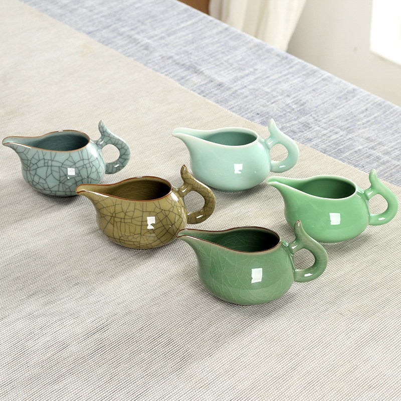 青瓷公道杯哥窑开片冰裂纹大号茶海分茶器 陶瓷功夫茶具公杯