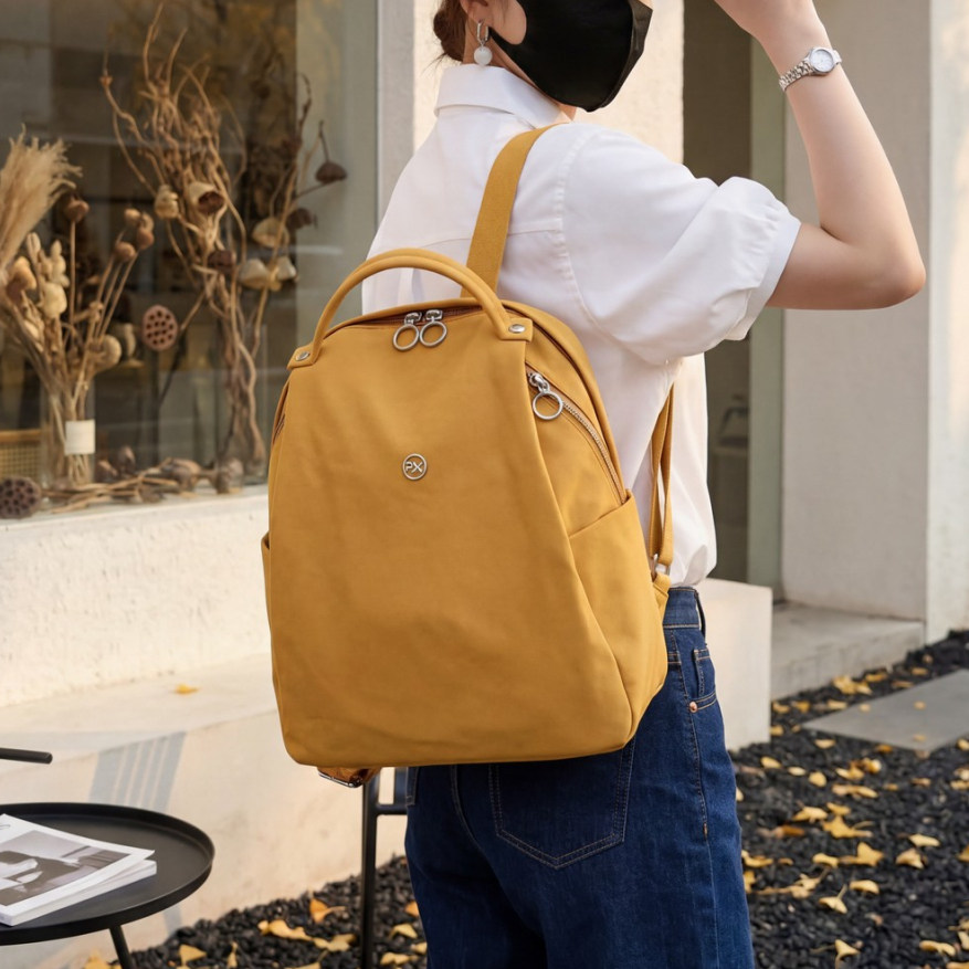 纯色简约风双肩包女2026新款大容量通勤旅行背包轻便休闲学生书包