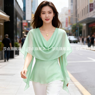 绿色V领短袖衬衫女夏薄款上衣2026新款休闲衬衣减龄雪纺衫设计感