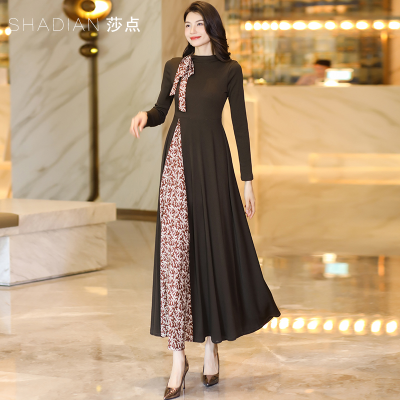 莎点淑女大摆针织连衣裙