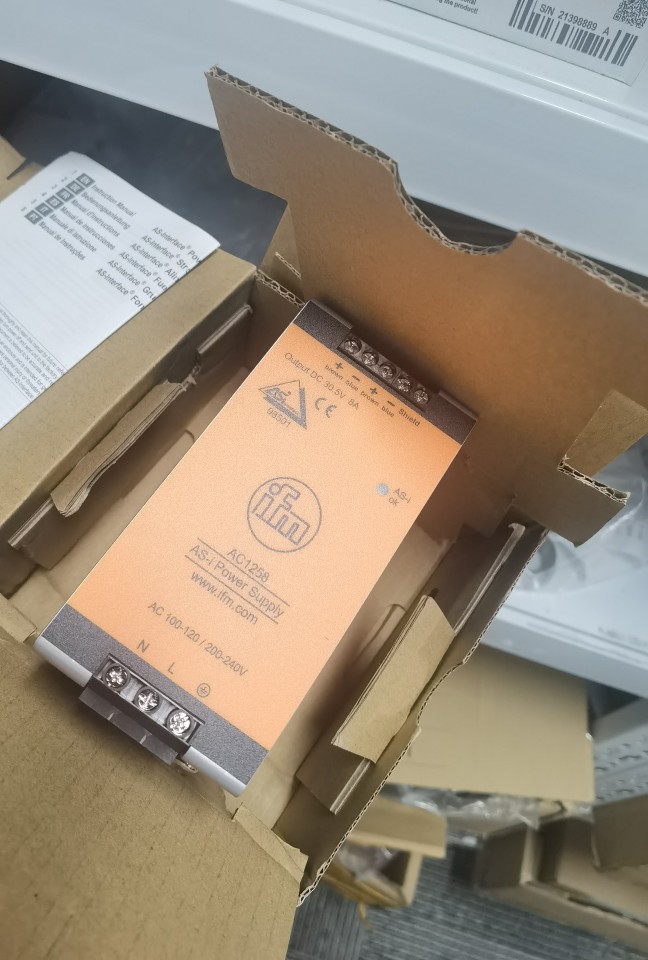 包邮【原装实拍】IFM AC1421模块订货1周