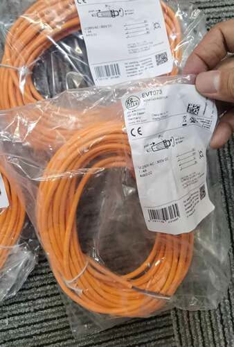 假一罚十 IFM EVT190 EVT042 EVT043 EVT044连接线现货