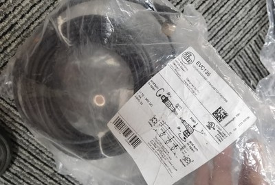 包邮假一罚十IFM EVC169 EVC135传感器连接线原装现货