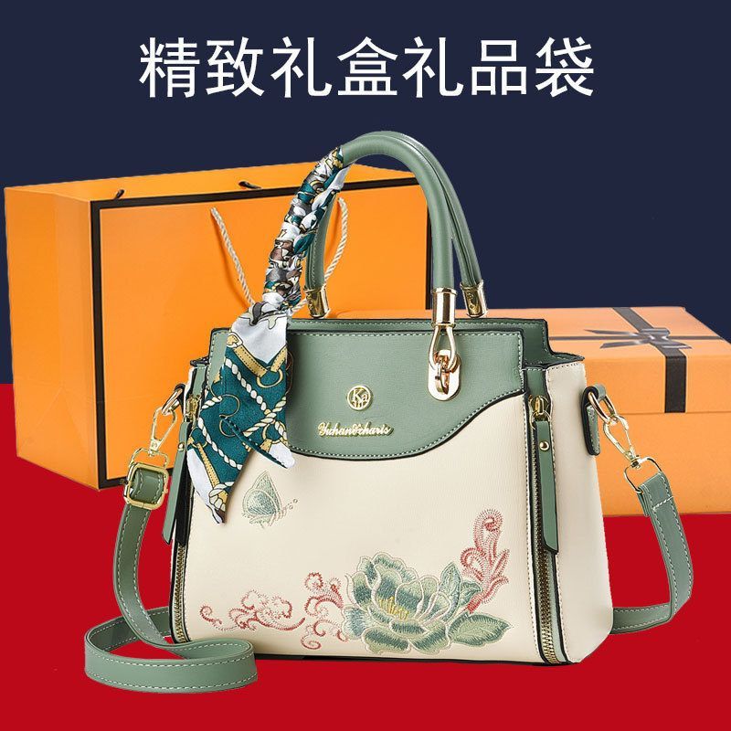 中国风刺绣女士包包妈妈款新中式