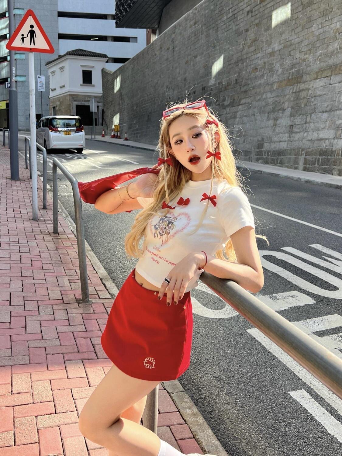 红色绣花高腰开叉半身裙女夏季新半身裙