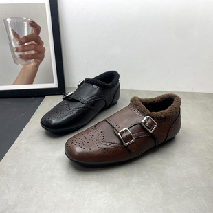 2025冬季新款女鞋英伦风时尚复古软底乐福鞋加绒保暖布洛克小皮鞋