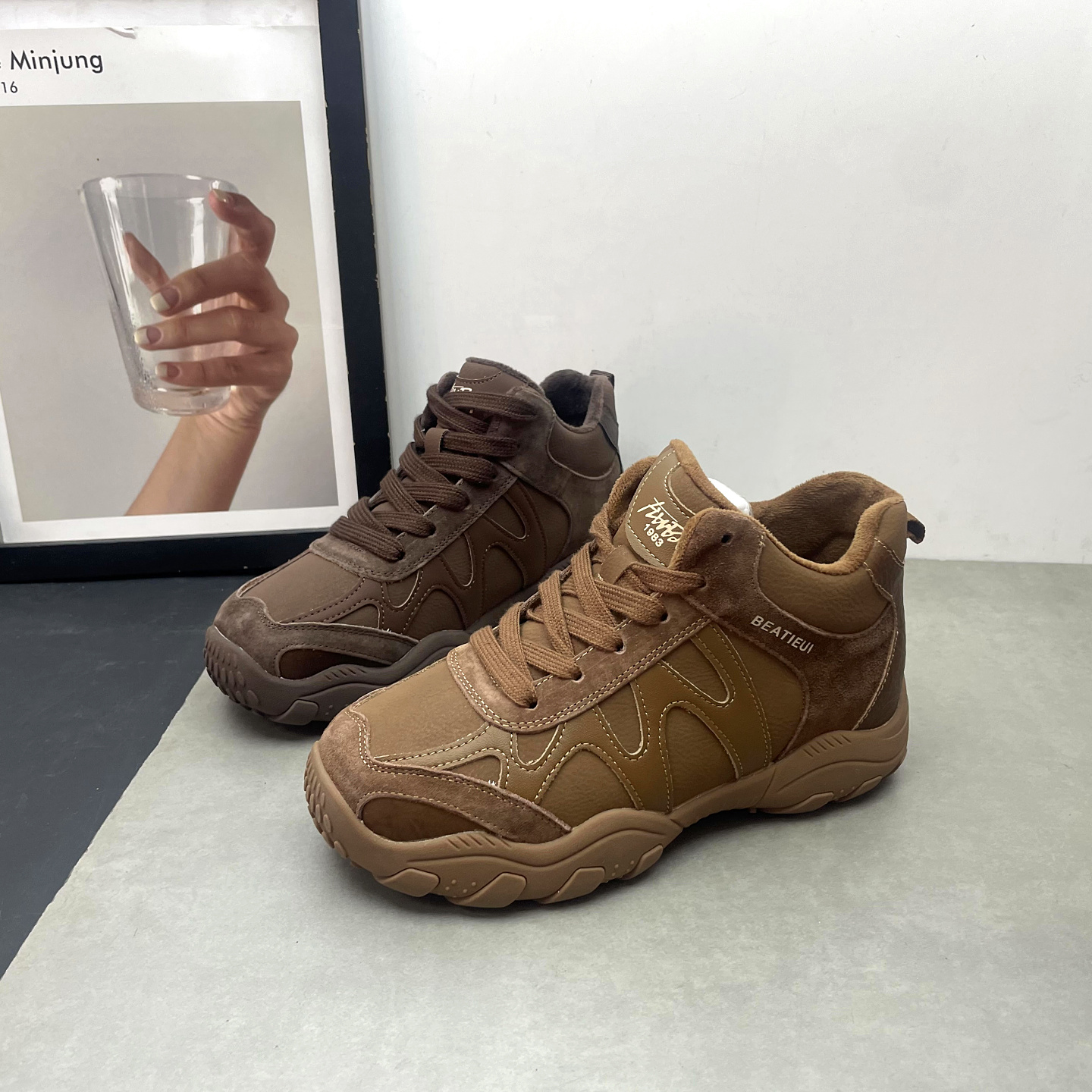 断码清仓处理真皮女鞋2025冬季新款磨砂皮加绒保暖工装鞋女士棉鞋