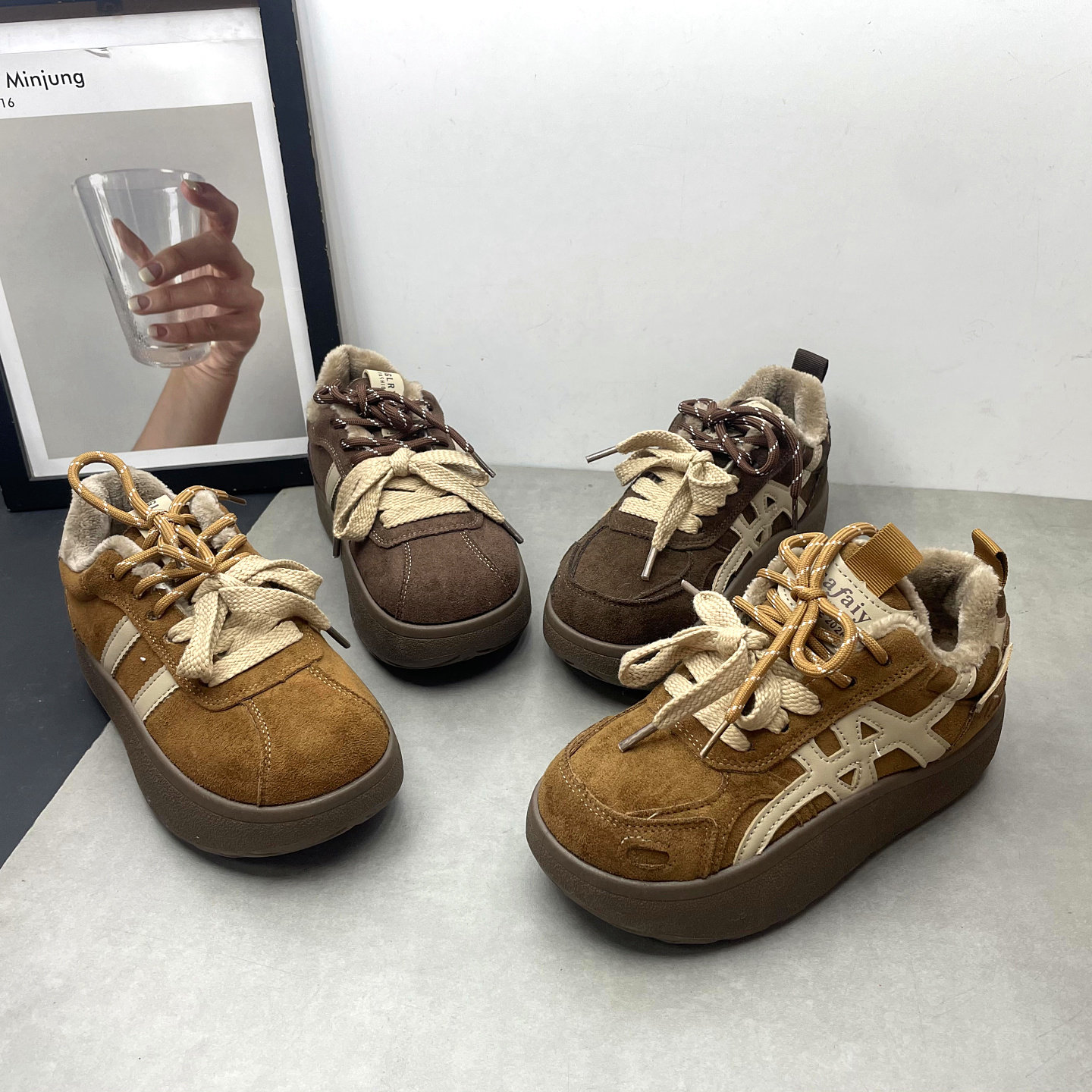 2025冬季新款圆头深口系带加绒保暖厚底防滑舒适百搭德训鞋女棉鞋