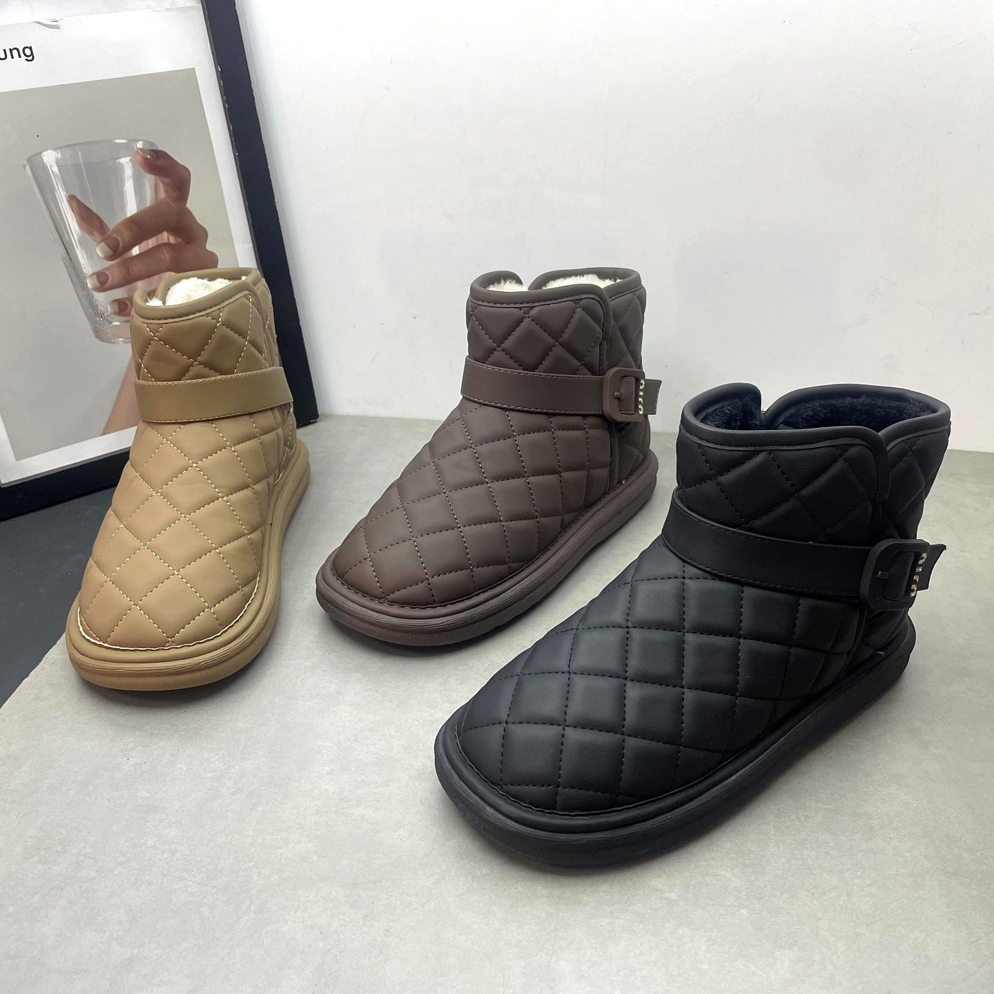 断码清仓处理2025冬季新款雪地靴软底防滑加厚保暖韩版短筒女棉靴