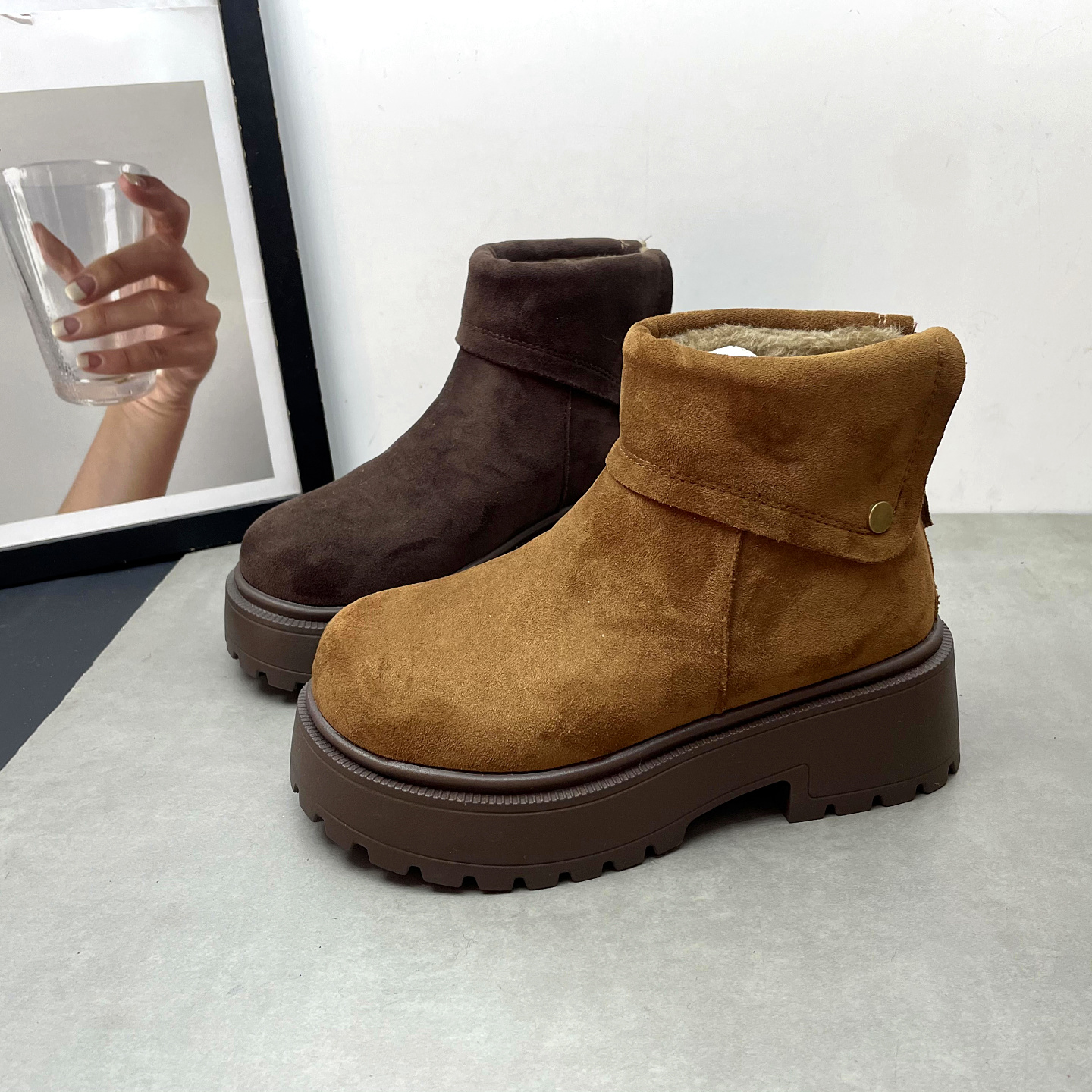 工厂断码处理2025冬季新款英伦风复古松糕厚底高帮勃肯鞋女短筒靴