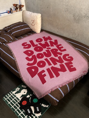 SLOW DOWN YOU ARE DOING FINE 日韩励志治愈系挂毯卧室博主ins