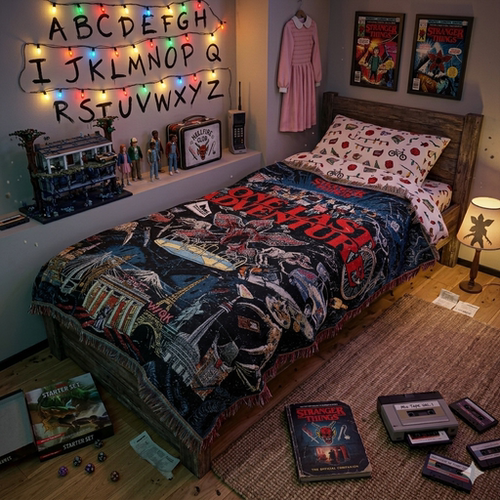 Stranger Things 怪奇物语科幻美剧 Demogorgon魔王菊花怪挂毯