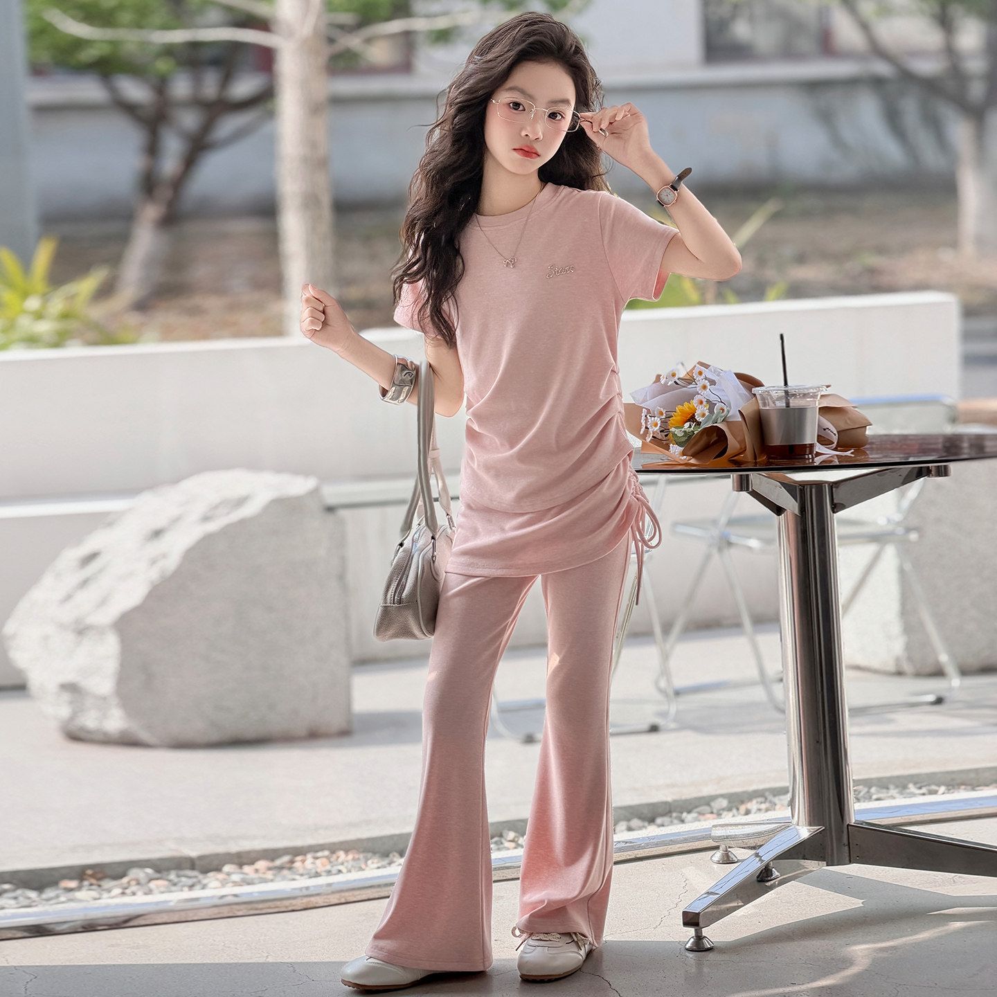 女童夏季短袖套装2026新款洋气夏T恤初中生女孩软糯喇叭裤两件套