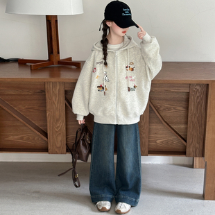 女童春秋款休闲卫衣外套2026新款洋气春装初中生女孩宽松夹克上衣