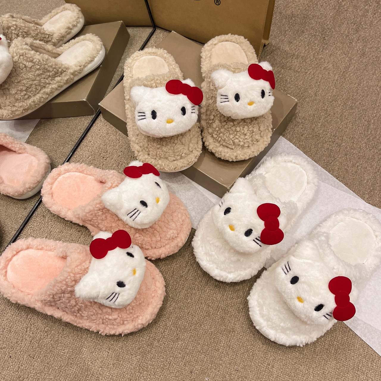 可爱韩版凯蒂猫羊羔毛棉拖鞋女2025年冬季新款居家舒适包头毛毛鞋
