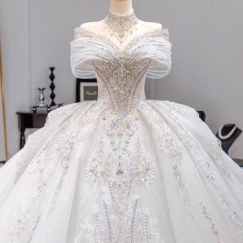 一字肩白色高级质感婚纱2025新款