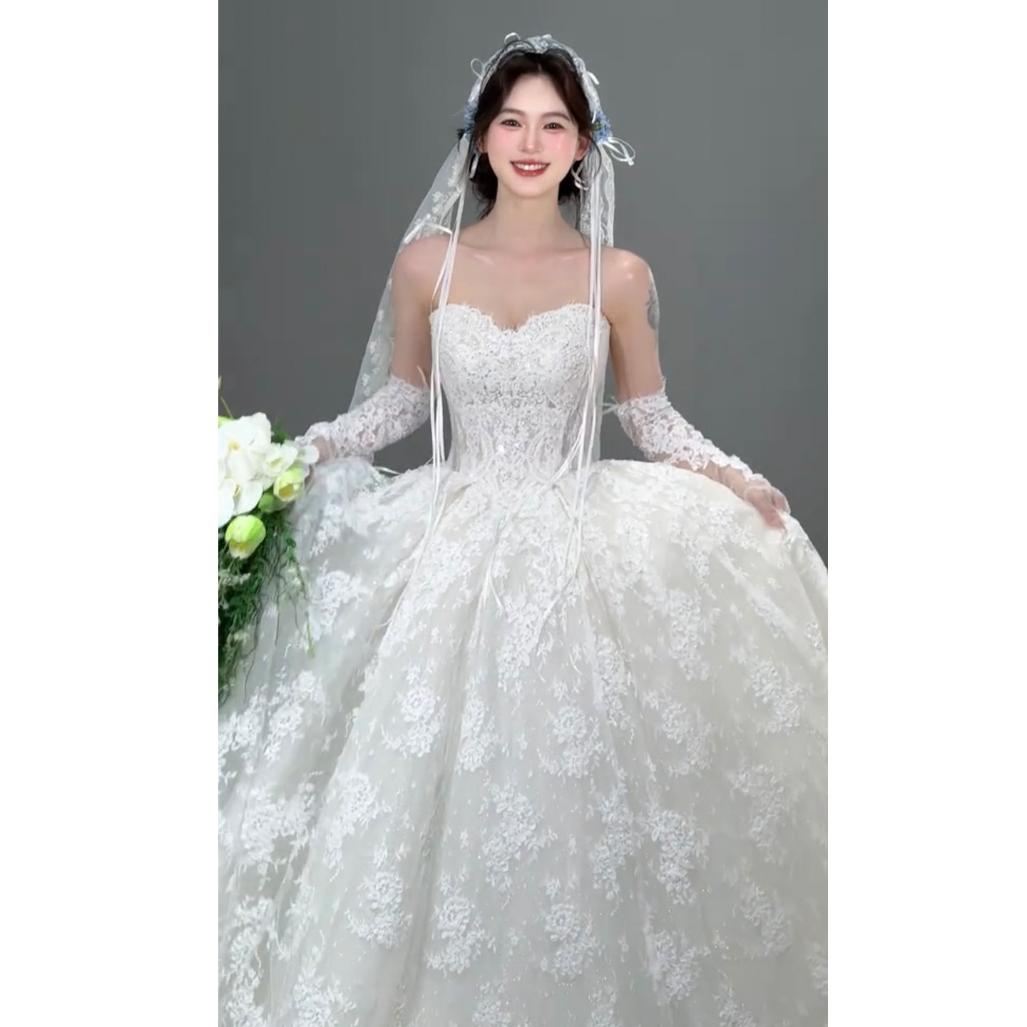 抹胸蕾丝高定婚纱裙2025新款新娘