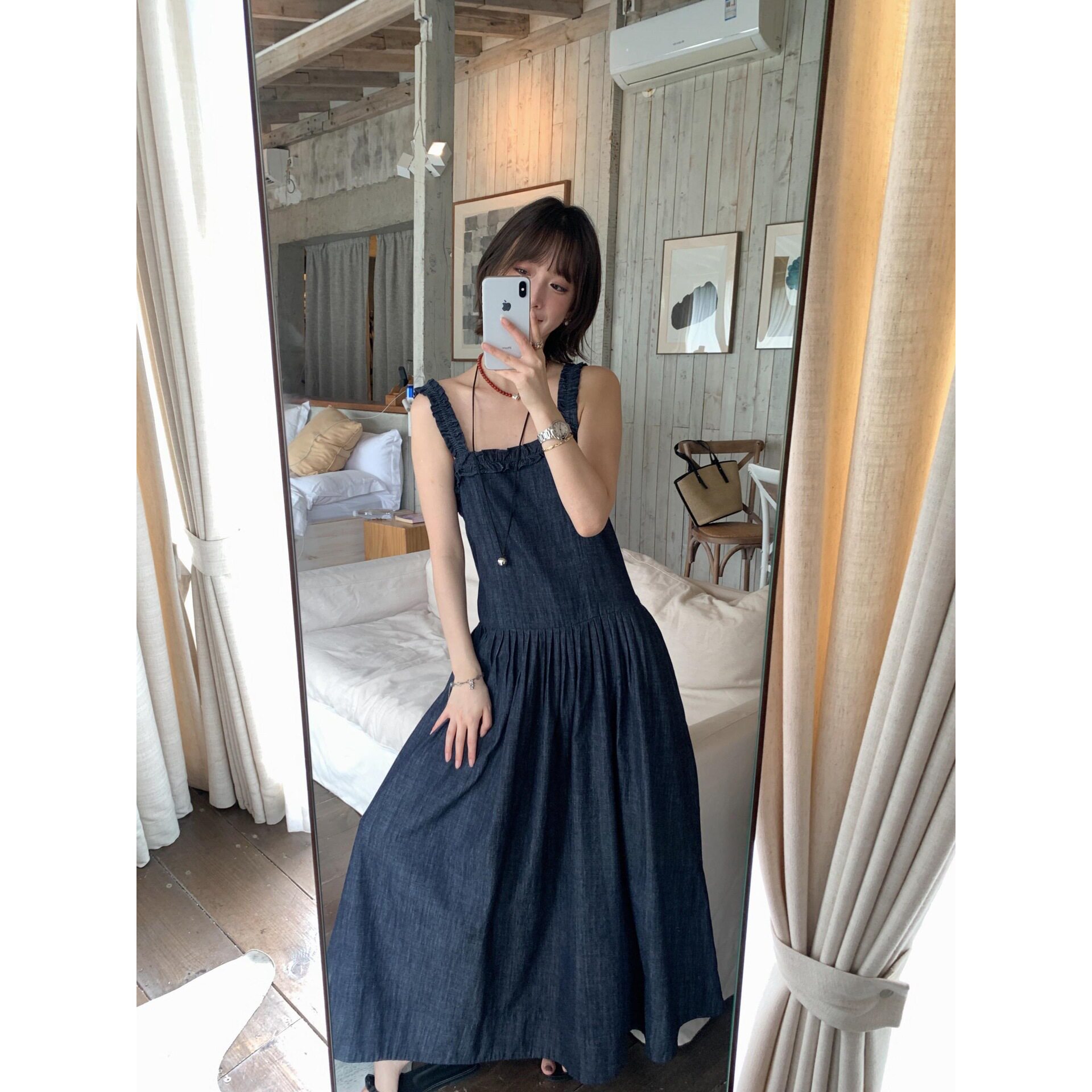 牛仔背带裙女2026夏季穿搭时尚高级设计感高腰显瘦气质长款裙子潮