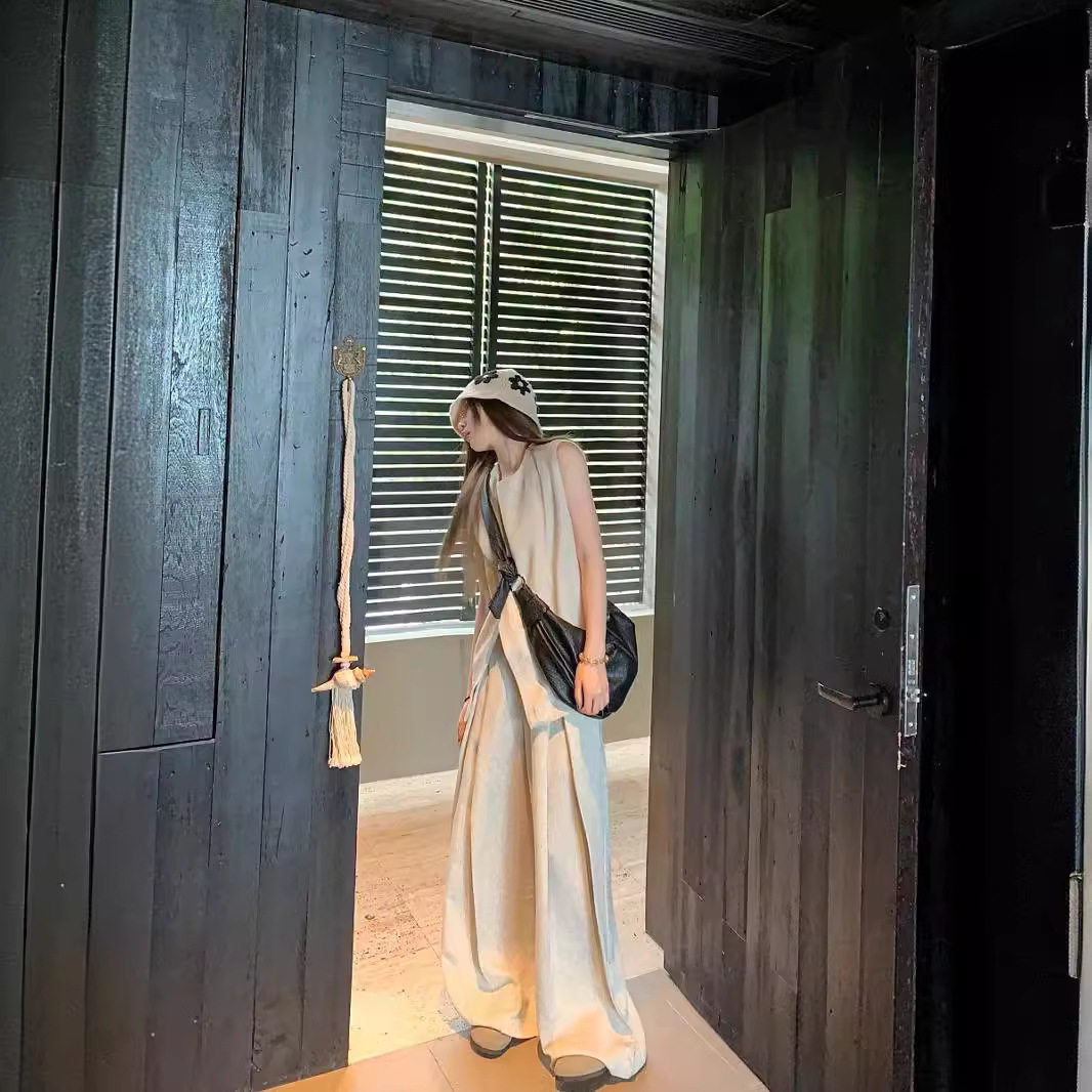 实拍设计感宽松简约立体裁剪下摆开叉马甲+休闲阔腿长裤套装66206