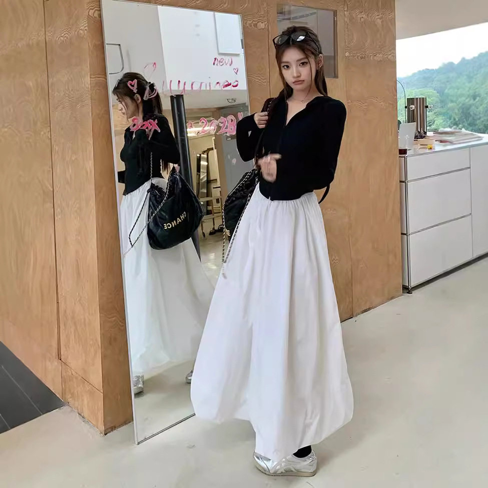 实拍2026春装新款半身裙女蓬蓬裙花苞裙运动风中长裙高腰a字裙子