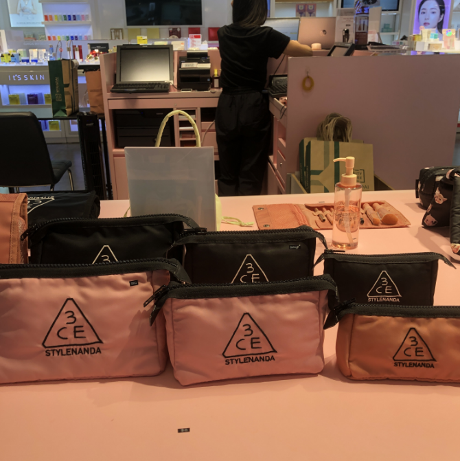 韩国3CE三熹玉化妆包女收纳化妆品便携大容量