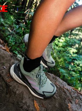 Adidas/阿迪达斯正品新款女士户外耐磨透气运动登山鞋IE5100