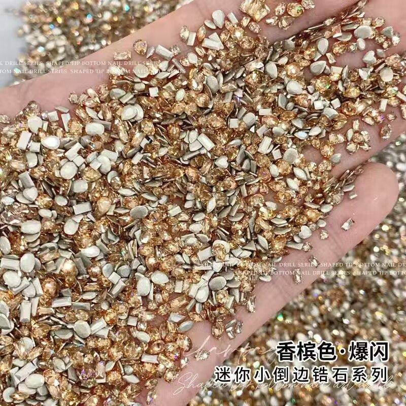 网红爆款美甲饰品迷你浅咖色平底异形钻香槟色镀底指甲拼钻装饰品,彩妆/香水/美妆工具,指甲装饰,淘宝优惠券,粉丝福利购,淘宝优惠卷