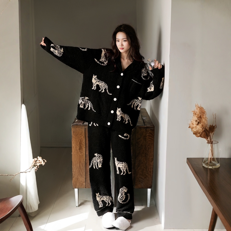 斯服玛半边绒睡衣女款秋冬季珊瑚绒加绒加厚家居服保暖黑色老钱风