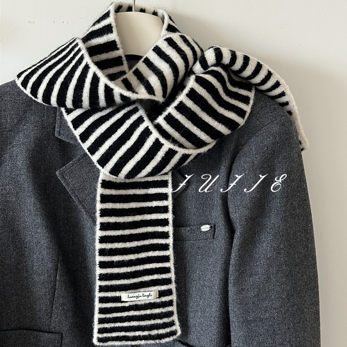 经典黑白条纹细长条针织围巾百搭高级感时尚围脖秋冬季保暖毛线女