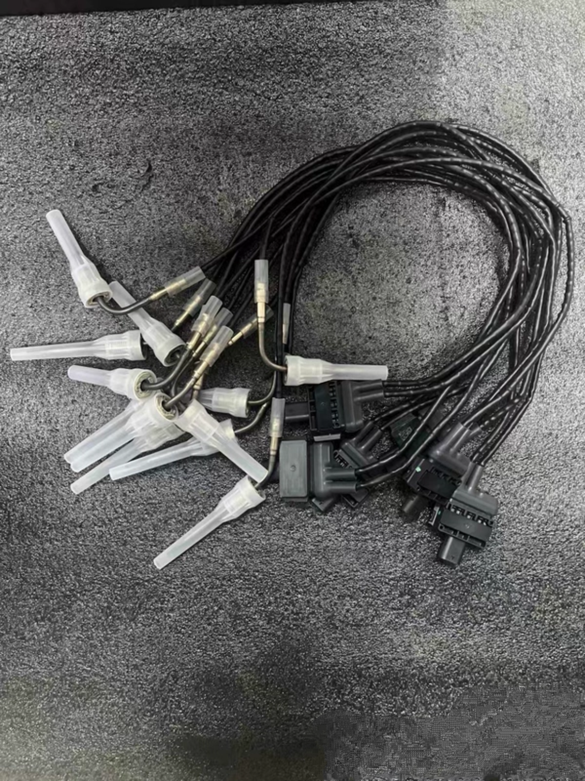 适用于奔驰C200E300eL 214GLC260L GLC300L三元催化温度传感器