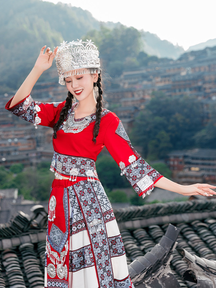 贵州苗族服装女套装苗疆少女少数民族新款苗家婚服摄影旅拍演出服